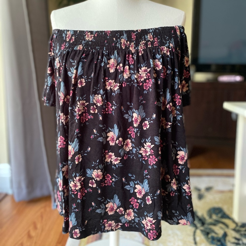 American Eagle Top